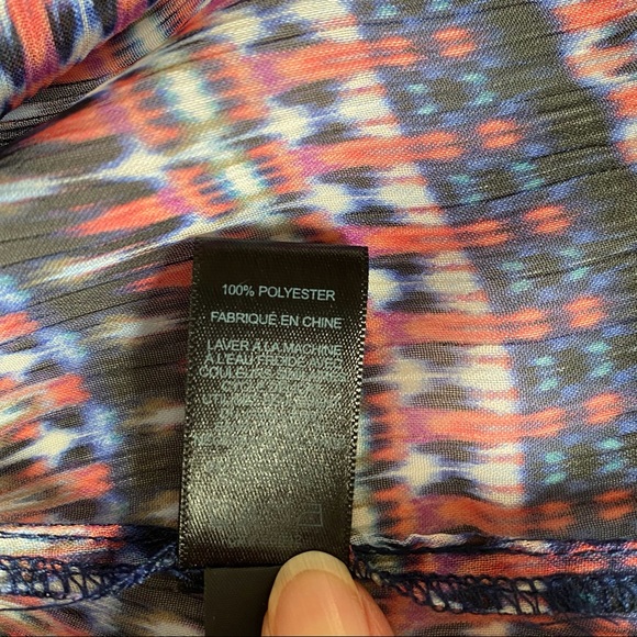 Express Ikat Print Semi-Sheer Pullover Blouse Top Sz XS - Picture 7 of 10